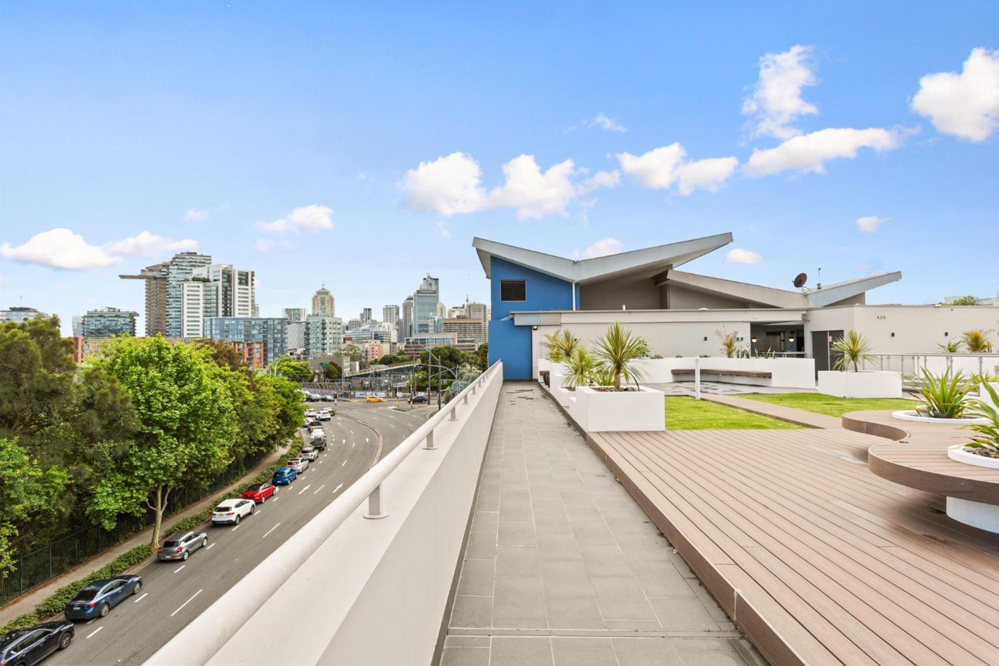 Spacious 1-bed With Pool & Gym 5 Minutes From Cbd * Sydney